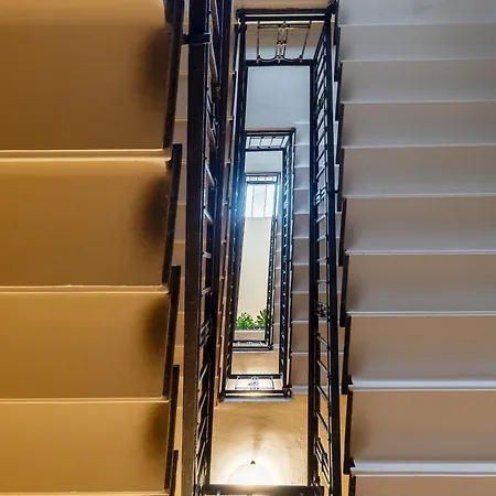 Apartament Bilocale Elegante E Luminoso In Via Gallura